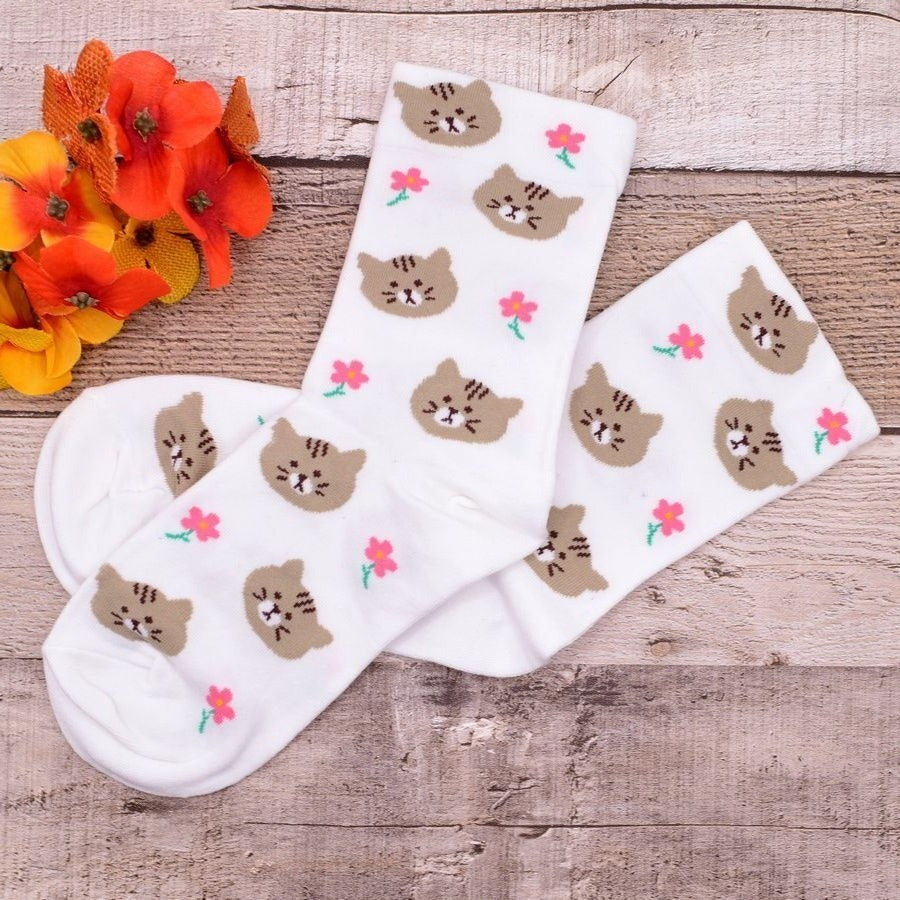 Andi Larose Womens Kitty Cat Pattern Socks Tan on White