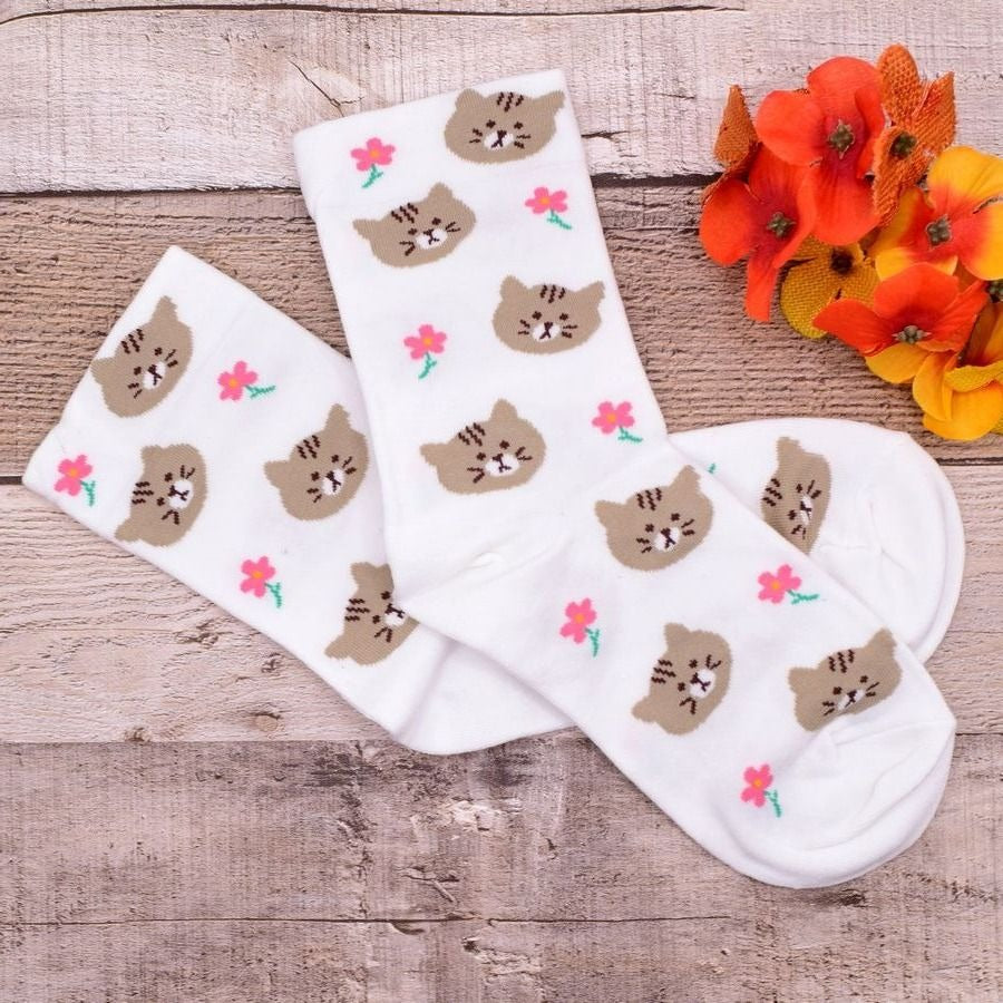 Andi Larose Womens Kitty Cat Pattern Socks Tan on White