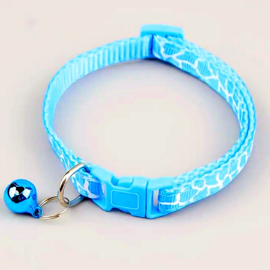 Belen Kutest Blue Giraffe Pattern Cat Collar with Bell and Toys Gift Packaged
