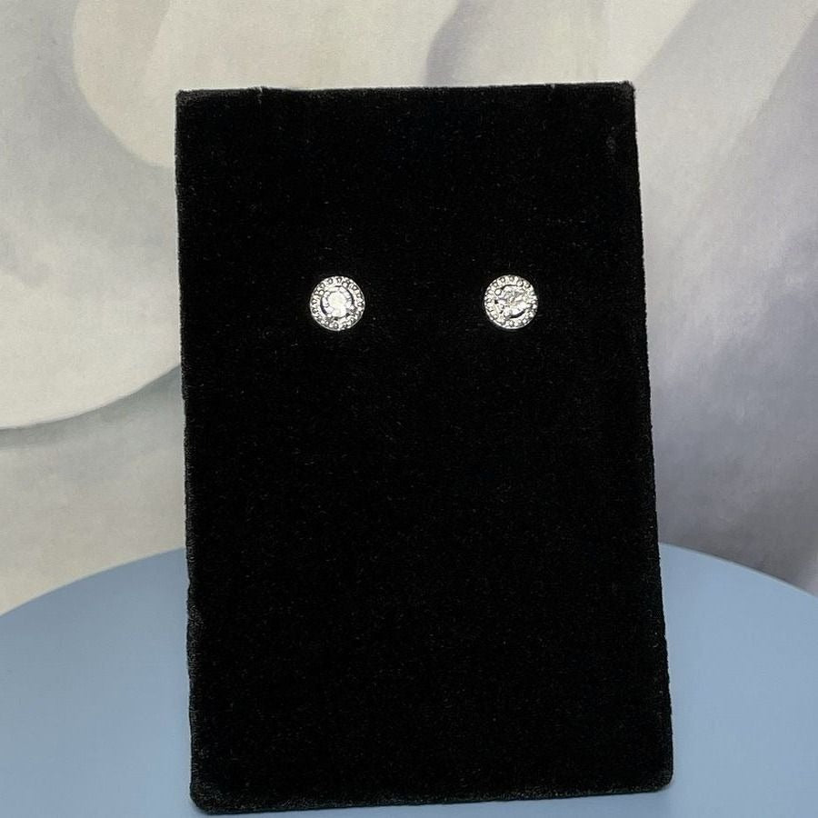 Avianna Halo Round Cubic Zirconia Silver Pendant Necklace and Earrings Gift Set