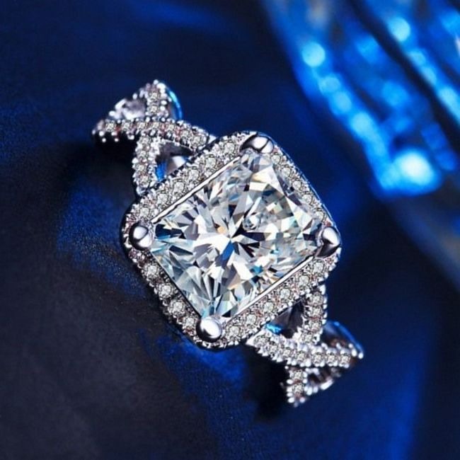 Braelynn Square Cushion Cut CZ Side Cross Sterling Silver Ring Size 7
