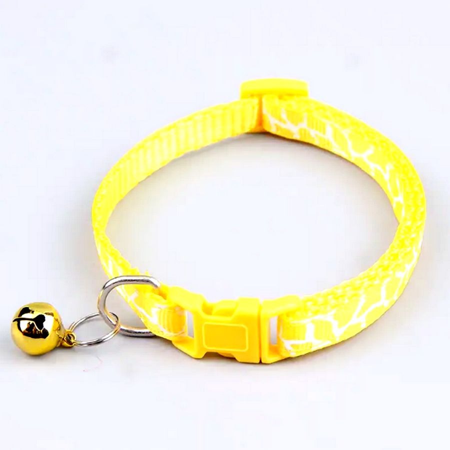 Belen Kutest Yellow Giraffe Pattern Cat Collar with Bell and Toys Gift Packaged