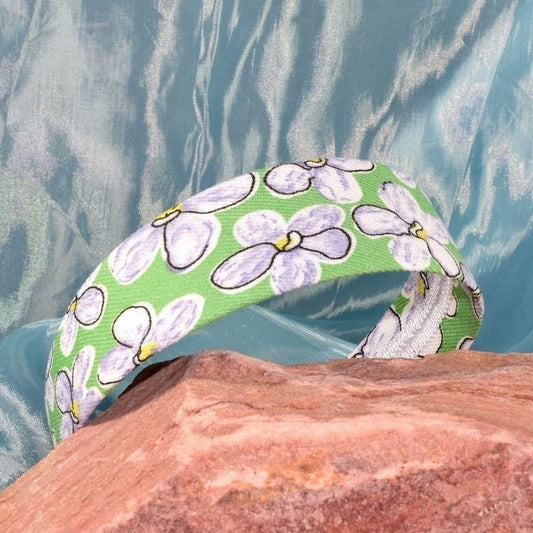 Raelynn Chris Artistic Flowers on Green Floral Pattern Headband Gift Packaged