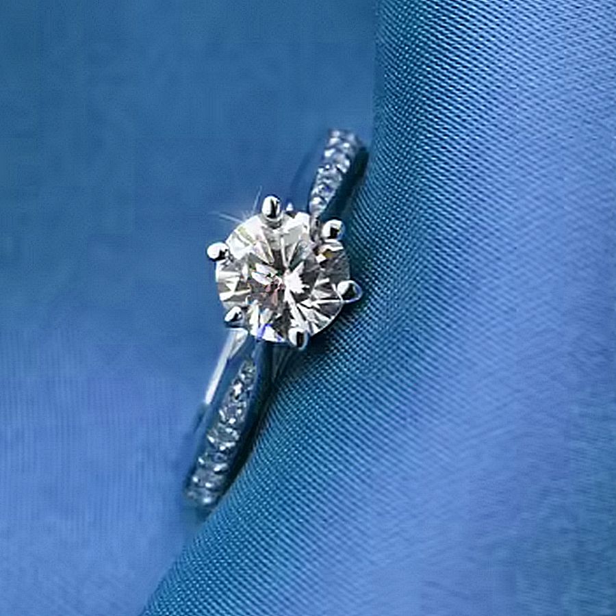 Dayani Lynn Accented Solitaire CZ Sterling Silver Plated Ring Size 6 Gift Boxed