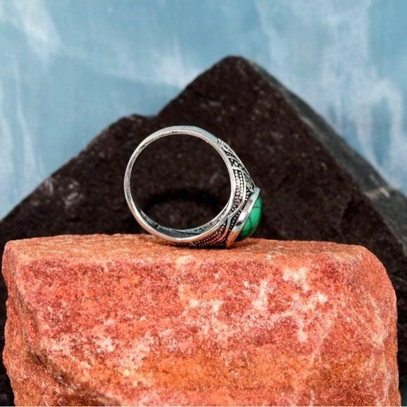 Lucas Arrow Mens Etched Silver Ring Green Turquoise Simulate