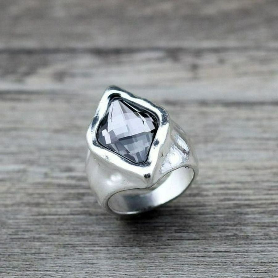 Zuri Cadance Womens Size 8 Rhombus Sapphire Gray Crystal Silver Ring