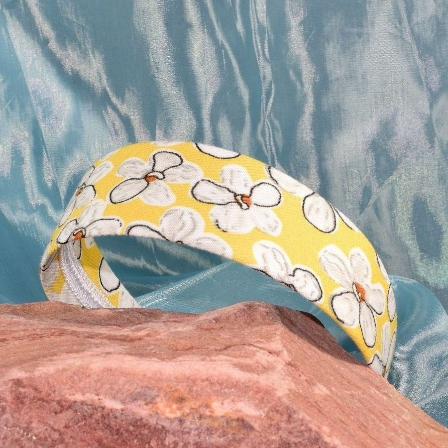 Raelynn Chris Artistic Flowers on Yellow Floral Pattern Headband Gift Packaged