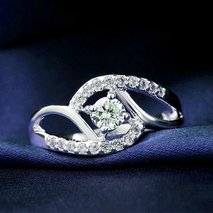 Carlella 925 Silver Stamped Lab Created Cubic Zirconia Ring  Size 6.5 Gift Boxed