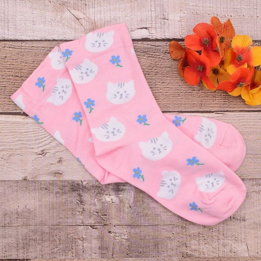 Andi Larose Womens Kitty Cat Pattern Socks White on Pink