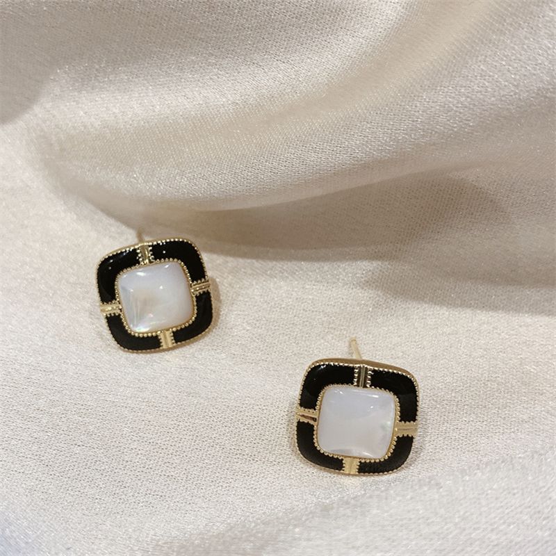 Valeri Ann Elegant Composure Square Stud Earrings Black Cream Gold Gift Packaged