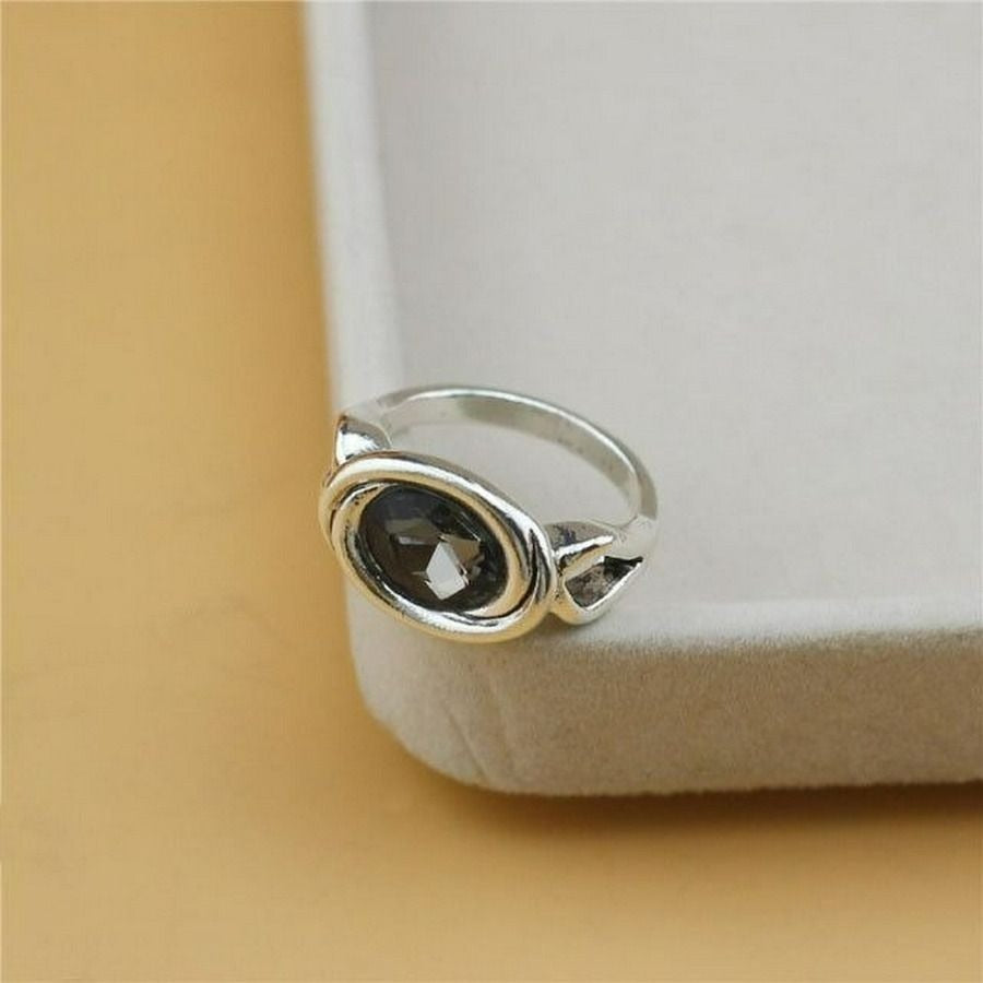 Zalia Oval Modern Silver Ring with Sapphire Gray Colored Crystal Size 8 Gift Box