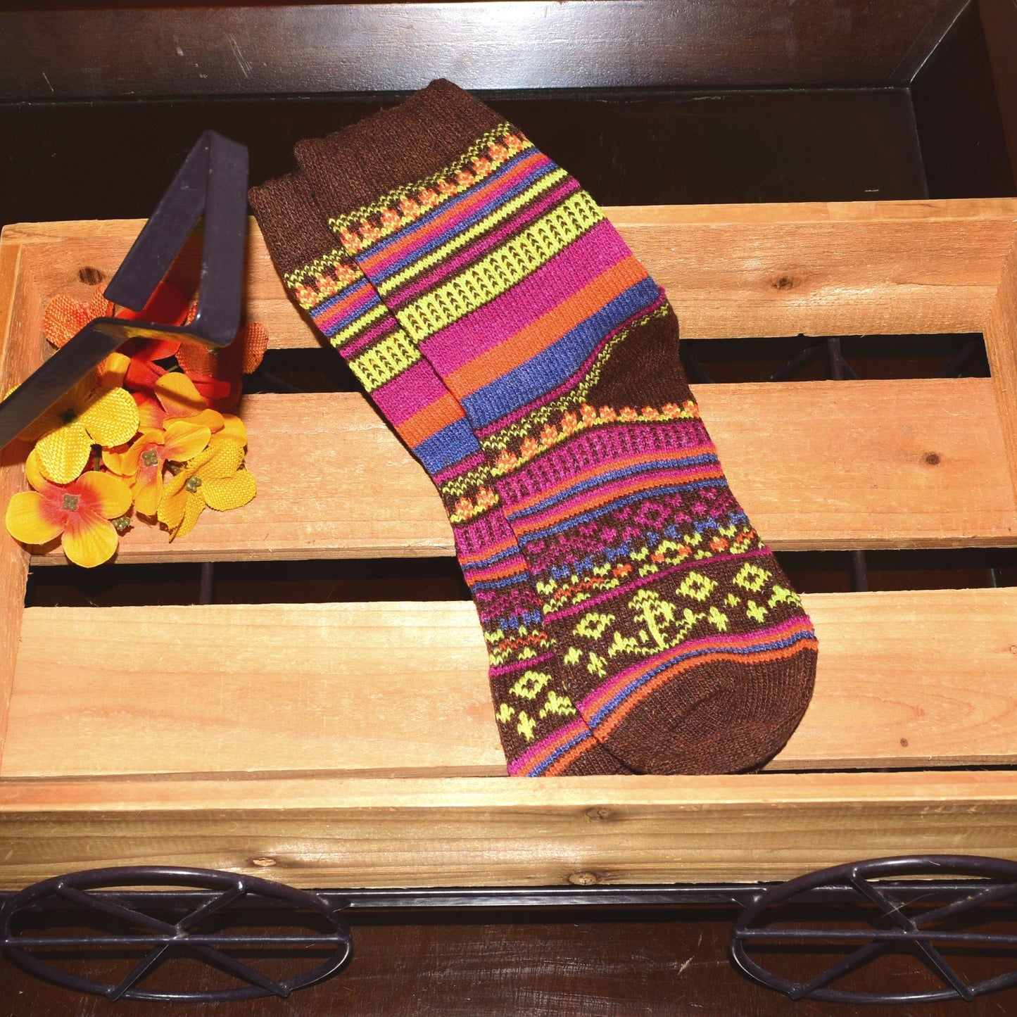 Zoanne Anchor Womens Fair Isle Pattern Socks in Brown Gift Packaged