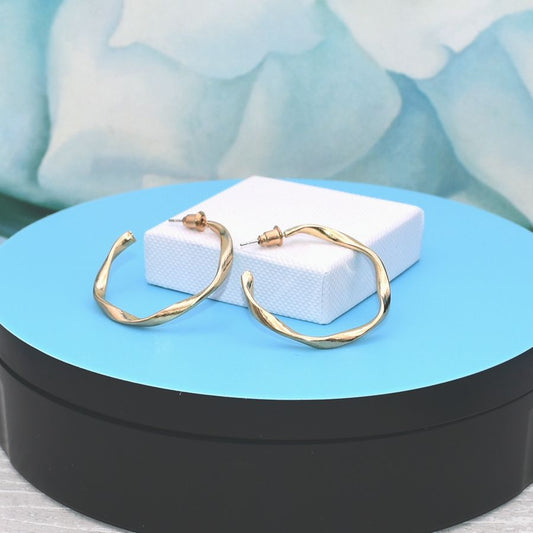 Emma Ellison Delicate Twist Hoop Minimalistic Earrings Gold Gift Packaged