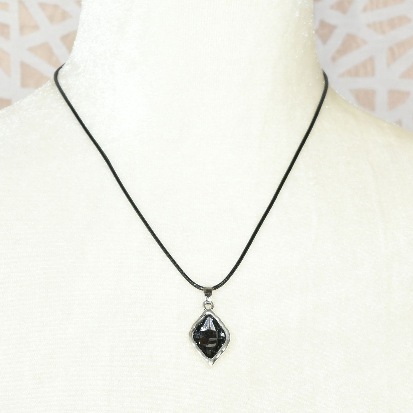 Lexie Sapphire Gray Rhombus Crystal Charm Pendant Leather Necklace Gift Boxed