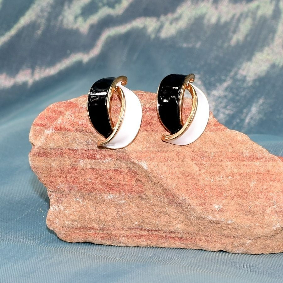 Ashlyn Ellie Artiste Petal Earrings White and Deep Black on Gold Gift Boxed