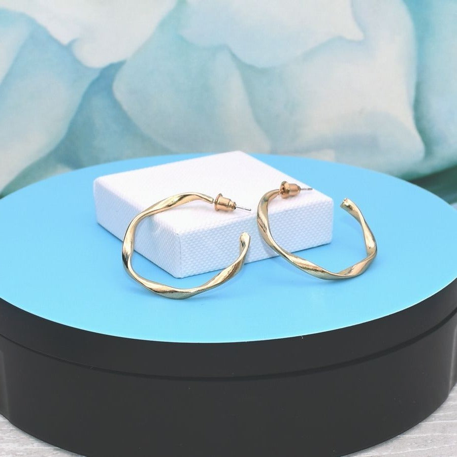 Emma Ellison Delicate Twist Hoop Minimalistic Earrings Gold Gift Packaged