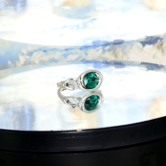 Zalia Oval Modern Silver Ring with Emerald Green Colored Crystal Size 8 Gift Box