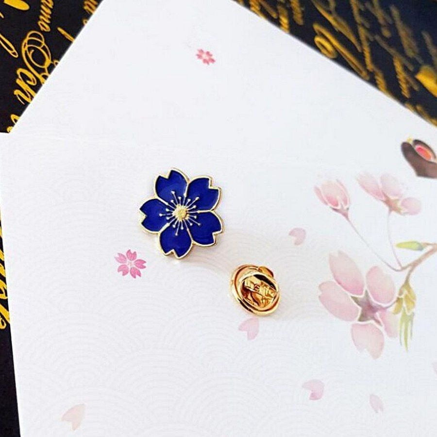 Kallie Juliet Cherry Blossom Flower Mini Brooch Pin Blue and Gold Gift Packaged